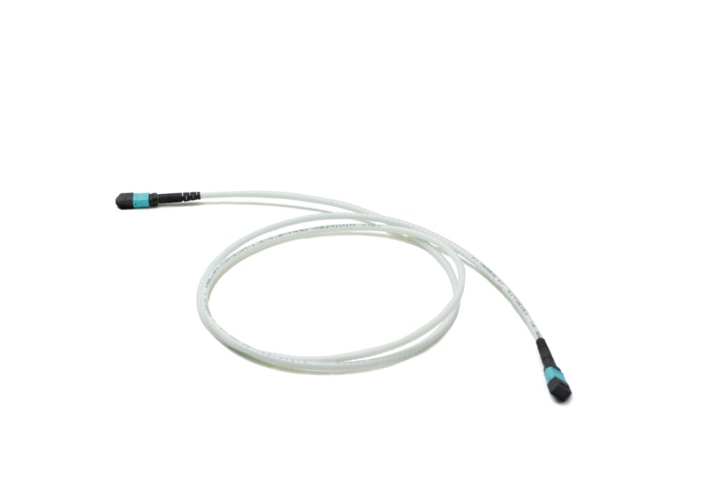 1x24f MTP to 1x24f MTP 24-fiber Miniflex trunk cable