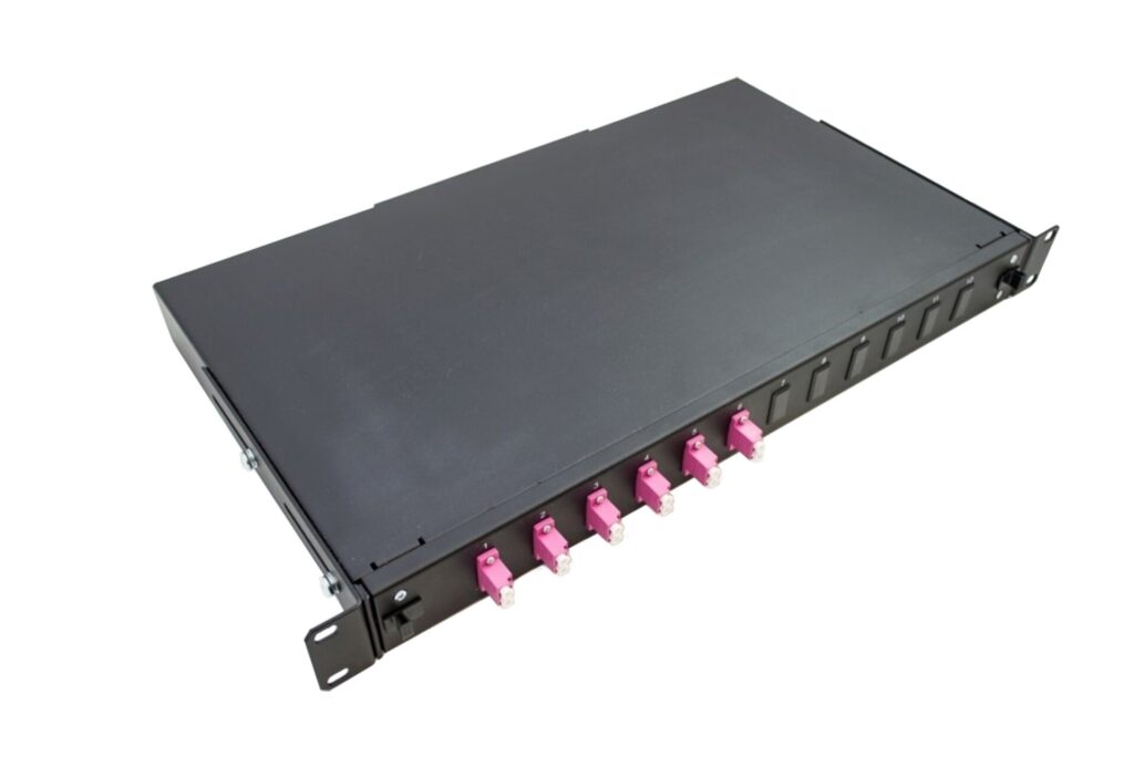 lc-1u-patch-panel-with-adapter (1)