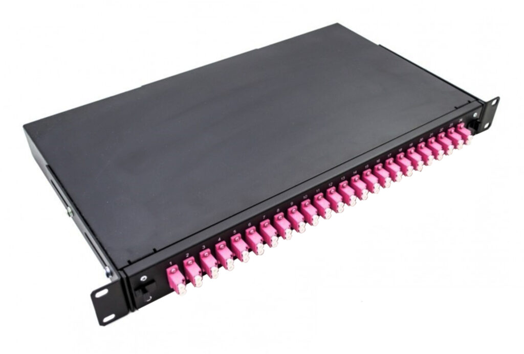 LC 1U patch panel – with adapters